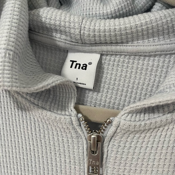 Aritzia TNA full zip waffle knit hoodie - Picture 4 of 6